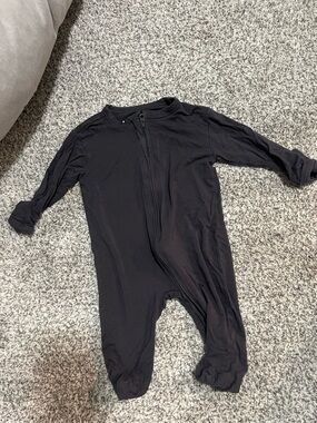 Black Kids One-Piece Zipper Footed Pajama